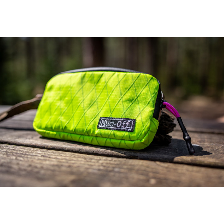 Borseta Muc-Off Essentials Impermeabila Hi-Vis