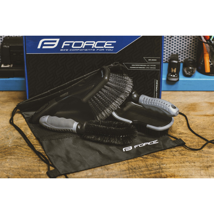 Set de Perii FORCE ECO cu husa