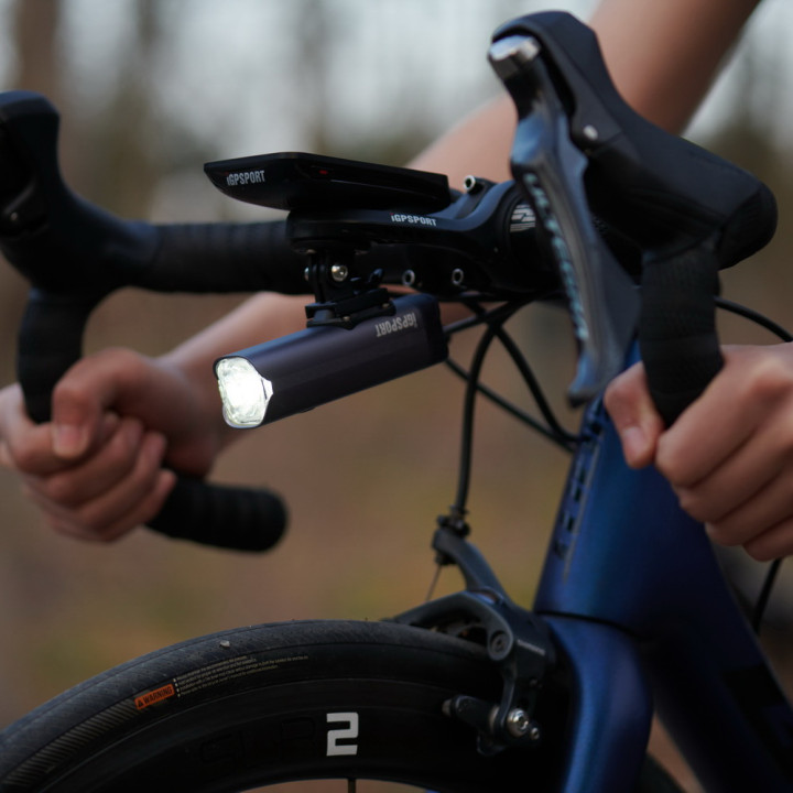 Lumina Fata iGPSPORT Smart Front Light VS800