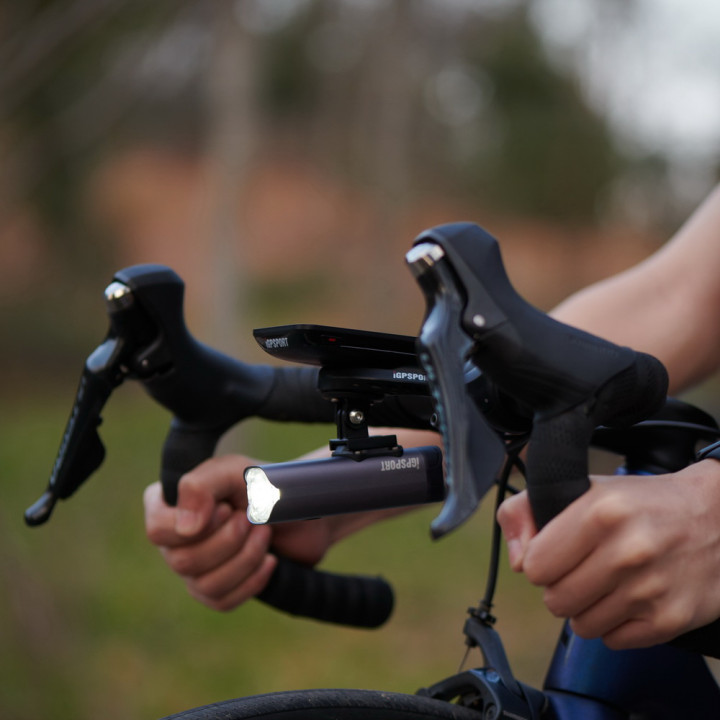 Lumina Fata iGPSPORT Smart Front Light VS800