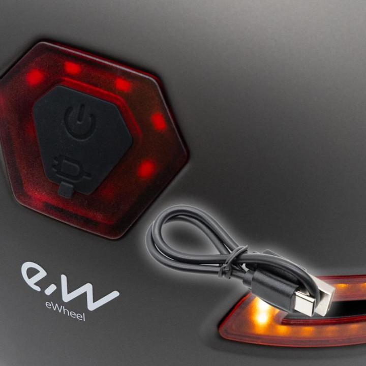 Casca cu lumina spate si semnalizare CP03 Gri L