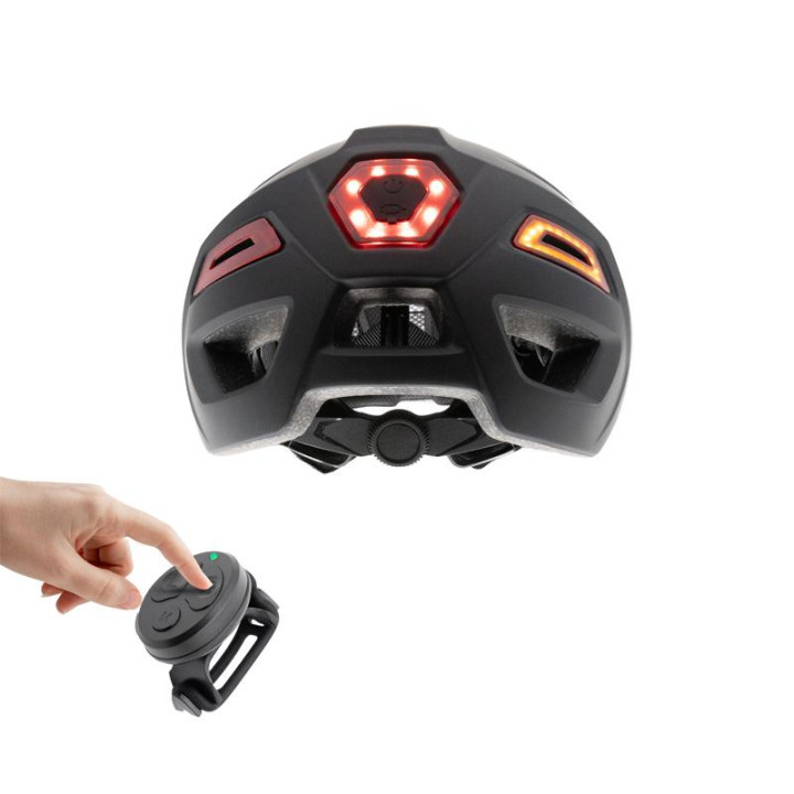 Casca cu lumini fata/spate si semnalizare CP04 Neagra M